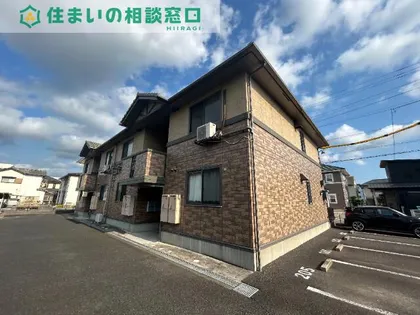 愛知県岡崎市上里1丁目【アパート】の外観