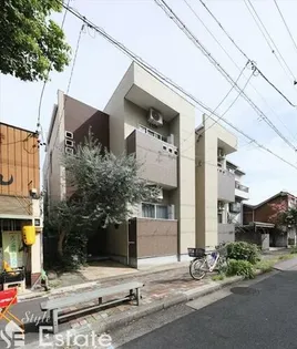 クリスタルガーデン【1階】の外観