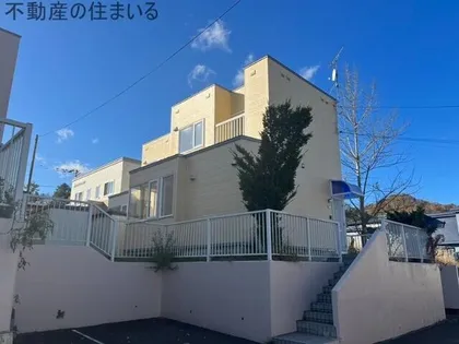 北海道札幌市南区中ノ沢7丁目【タウンハウス】の外観