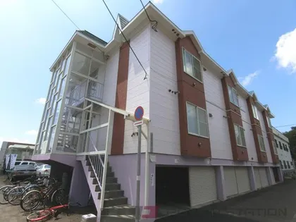 ラ・フェリア【2階】の外観