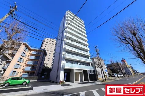 ブリリアコート金山【8階】の外観