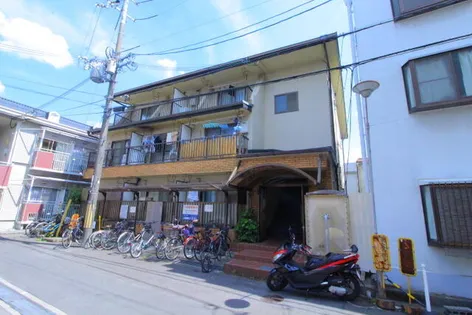 大阪府茨木市中総持寺町【マンション】の外観