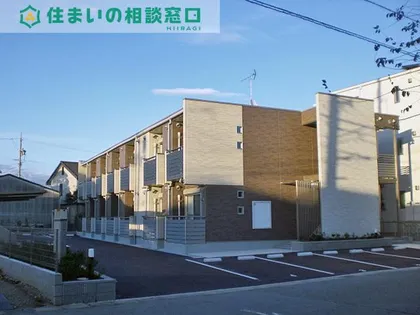 愛知県岡崎市日名本町【アパート】の外観