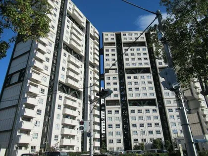 兵庫県公社 芦屋浜高層(若葉)1号棟【4階】の外観