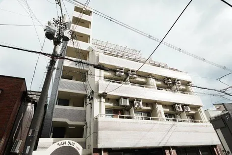 サンビル勝山北【2階】の外観