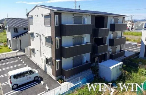 フィーミュール【1階】の外観