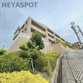 サーパス本山鹿子町【4階】の外観