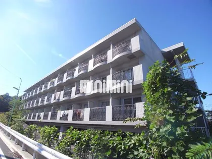 岡地レジデンス月ヶ丘【2階】の外観