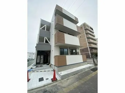 ベネフィス港楽の画像