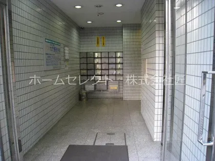 パールスクェアー【5階】の玄関