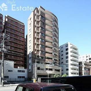 プレサンス泉セレグレード【7階】の外観