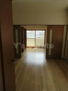 ラ・ポーエあき【1階】の居間