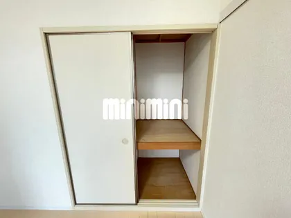 プレメゾーンいとう B【2階】の内装