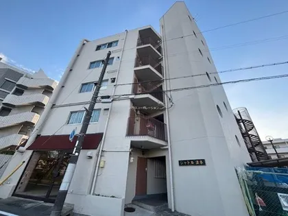 シャトルヨネ【5階】の外観