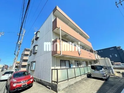 ジュネシオン アイの画像