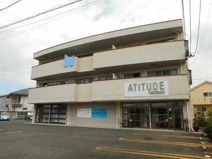 ユトリロ飯村の画像