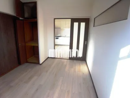 カーサカラカス【3階】の居間