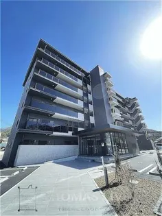 THE STAGE 紅梅の画像