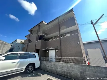 アンプルールフェール【1階】の外観