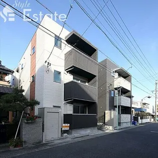 LUCE【2階】の外観