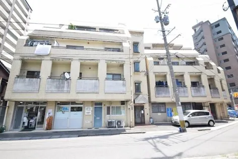 オリエンタル香春口【2階】の外観