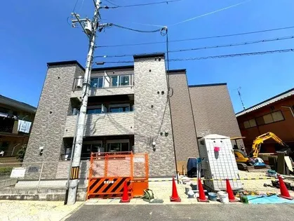 若松町エヌエム キャトフ ヴァン ディズヌフの画像