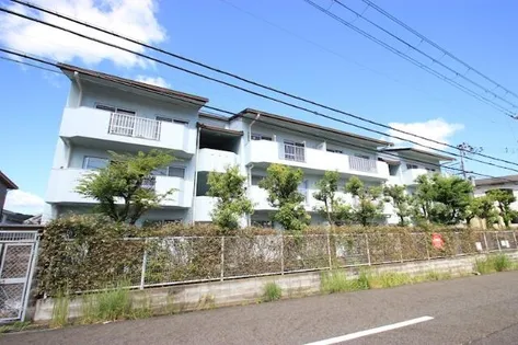 マンション平津の画像