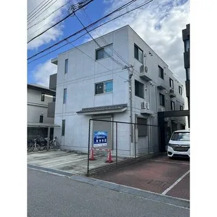 ARUKAS【2階】の外観