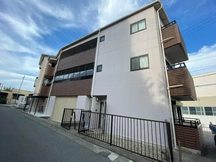 アンジェラス【2階】の外観