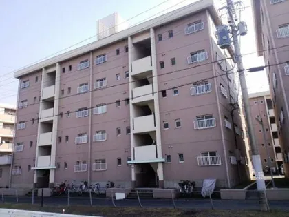 エメラルドマンション陣原D棟の画像