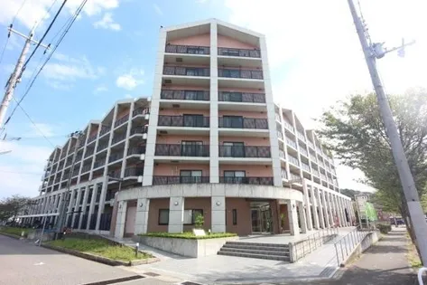 ルームズ学園北町【6階】の外観