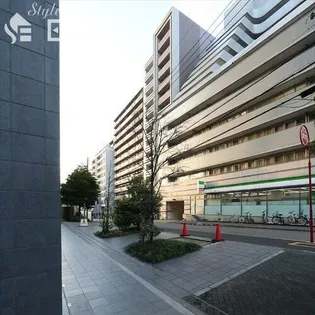 ロイジェント栄【9階】の外観