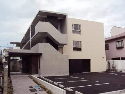 エスタジオ塚口【3階】の外観