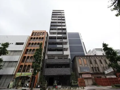 プレサンス丸の内リラティ【3階】の外観