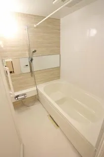 クレモンティーヌC【1階】の風呂