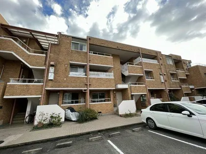 大阪府箕面市新稲7丁目【マンション】の外観