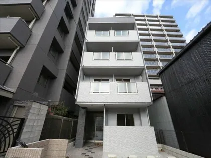 愛知県名古屋市西区新道2丁目【マンション】の外観