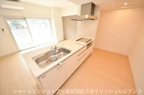 Familie【5階】の間取り