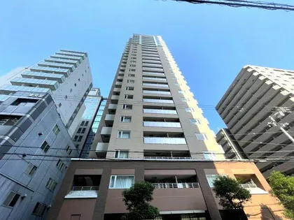 クロスレジデンス大阪新町【5階】の外観