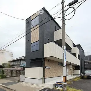 セレンディピティ本陣【1階】の外観