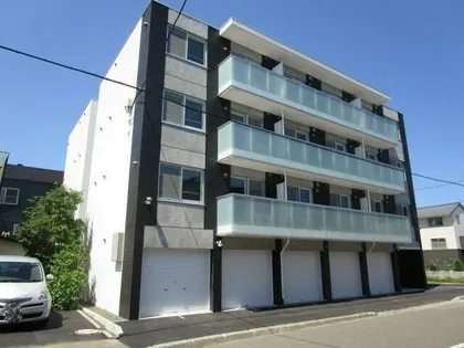 シャルマン東区役所前【2階】の外観