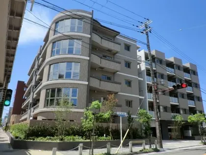 イーグル山手【4階】の外観