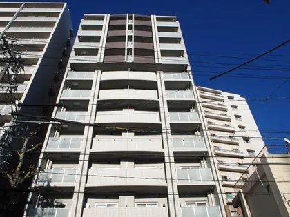 アーデルドルフ【6階】の外観