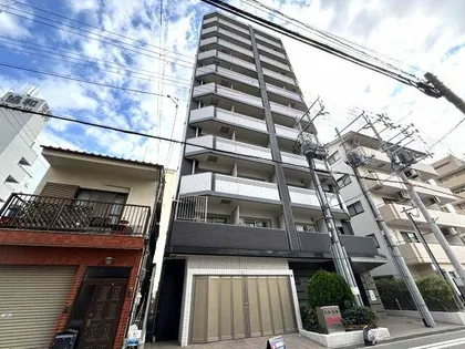 アドバンス三宮シュロス【2階】の外観