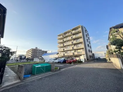 FIG TREE 2号館の画像