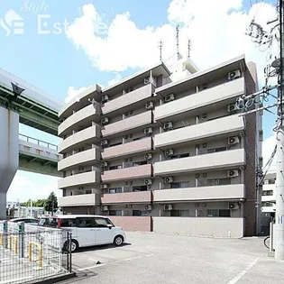 ルトゥール【4階】の外観