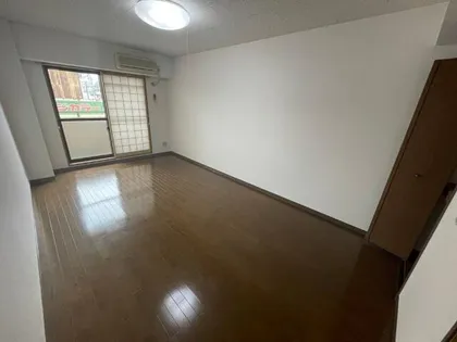 ロフティー39【202号室】の居間