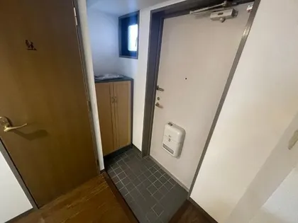 ロフティー39【202号室】の玄関