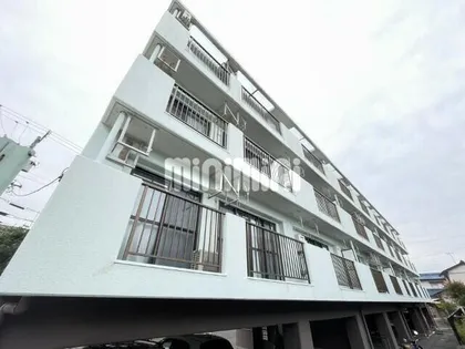 八幡マンションの画像