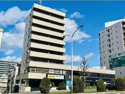 サン・東山公園ウエスト【7階】の外観